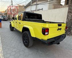 جیپ گلادیەتەر